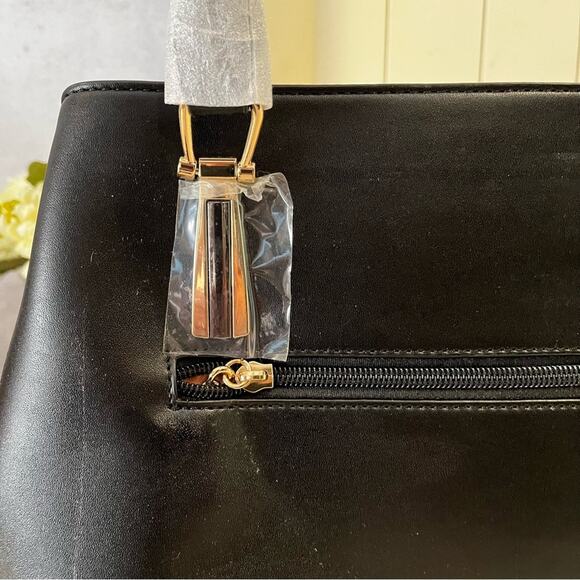 NEW Pomelo Black Red Colorblock Chevron Multi Crossbody Tote Bag … NWT - Picture 12 of 13